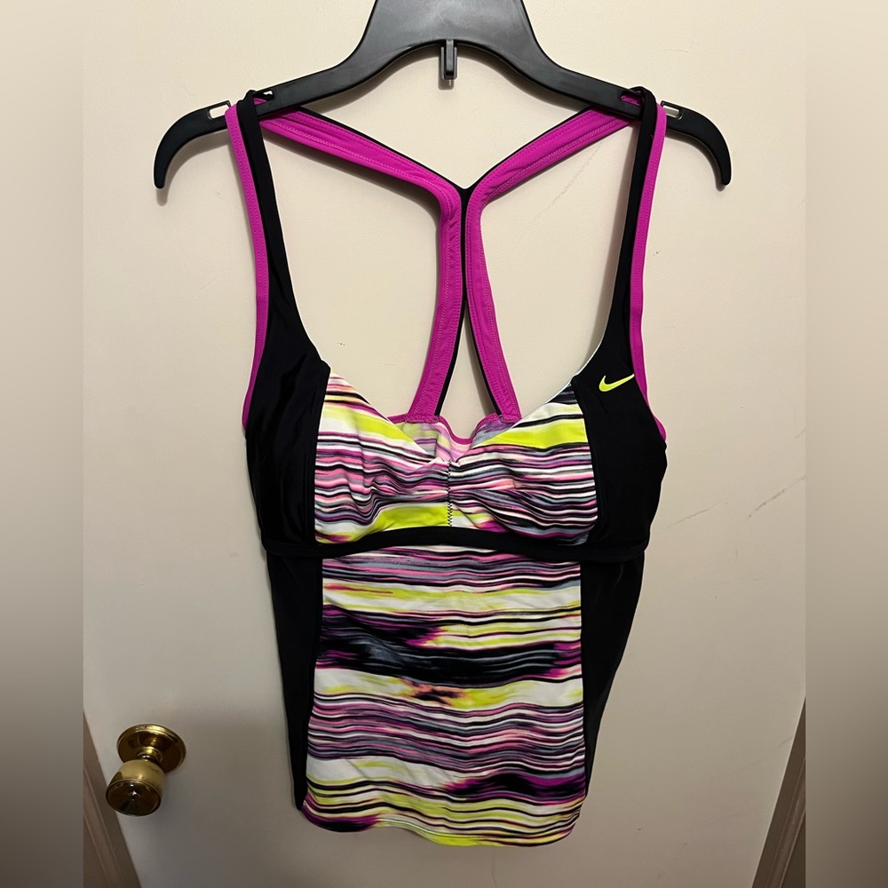 Women’s/juniors Nike tankini top size 12 G